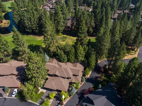 60490 Snap Shot Loop, Bend, OR 97702 photo 29