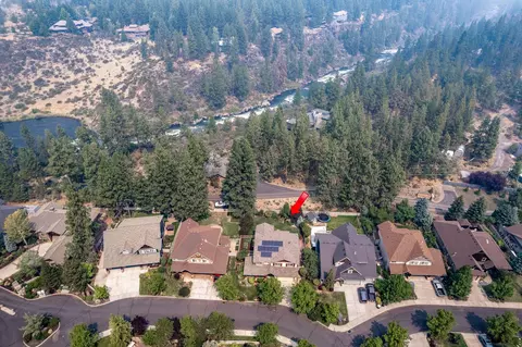 60992 Creekstone Loop, Bend, OR 97702 photo 4