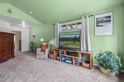 60992 Creekstone Loop, Bend, OR 97702 photo 22