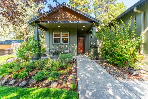 61005 Lodgepole Dr, Bend, OR 97702