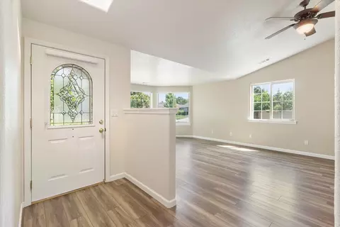 2644 Devonshire Pl, Central Point, OR 97502 photo 4