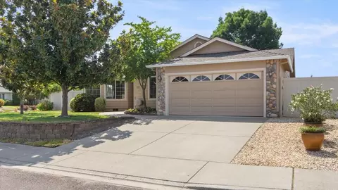 2644 Devonshire Pl, Central Point, OR 97502 photo 2