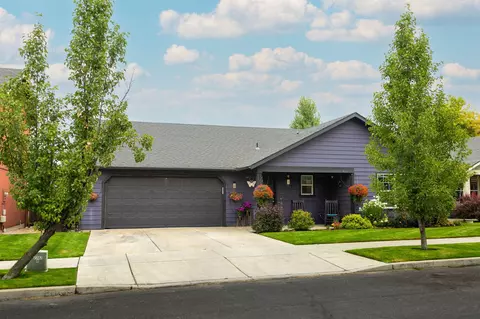 3223 SW Indian Pl, Redmond, OR 97756