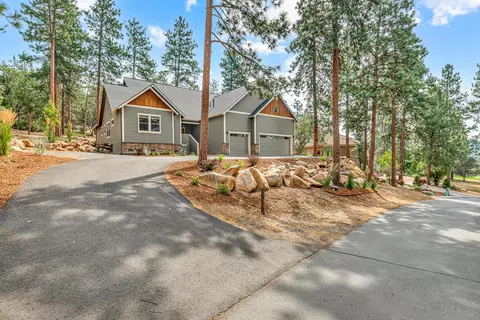 11143 Merganser Rd, Klamath Falls, OR 97601