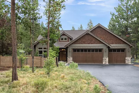 56100 Sandpiper Rd, Bend, OR 97707