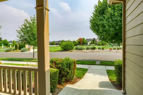 514 Stone Pointe Dr, Central Point, OR 97502 photo 5