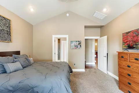 514 Stone Pointe Dr, Central Point, OR 97502 photo 14