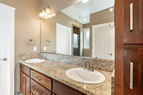514 Stone Pointe Dr, Central Point, OR 97502 photo 16