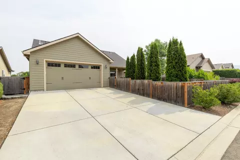 514 Stone Pointe Dr, Central Point, OR 97502 photo 41