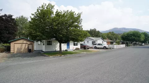 340 N Humbolt St, Canyon City, OR 97820