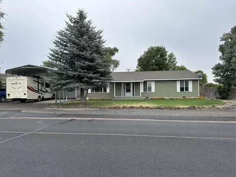 854 Hood Ave, Metolius, OR 97741