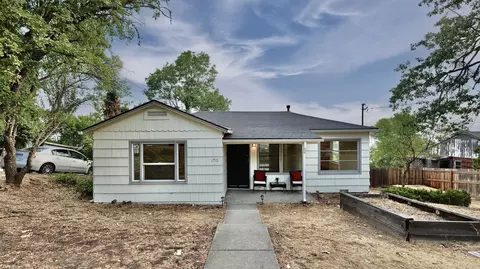 1210 Ashland Mine Rd, Ashland, OR 97520