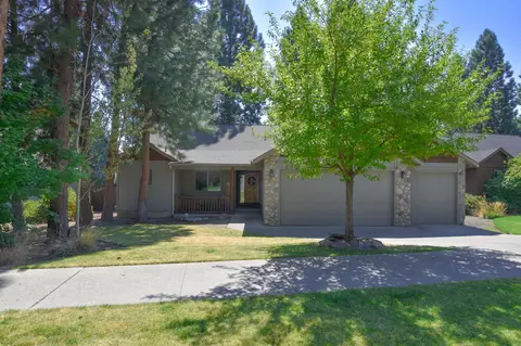 19879 Porcupine Dr, Bend, OR 97702