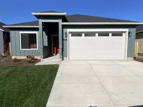 278 Christopher Way, Talent, OR 97540