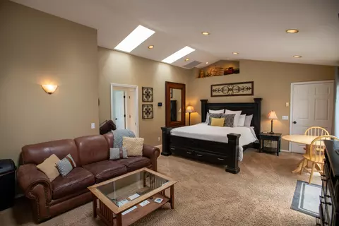 2287 NE 8th St, Bend, OR 97701 photo 30