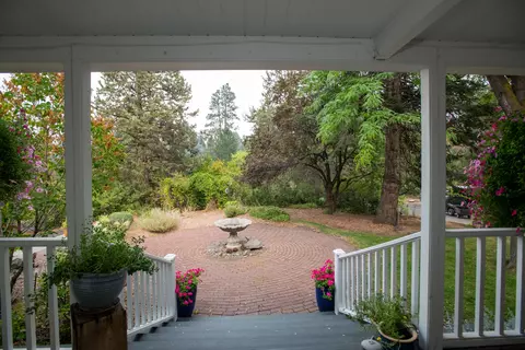 2287 NE 8th St, Bend, OR 97701 photo 3