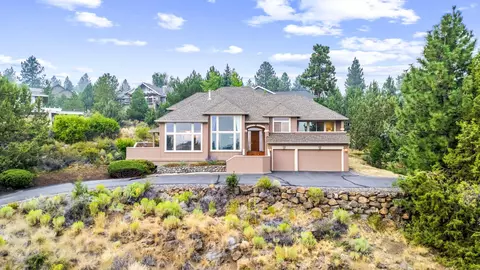 1000 NW Summit Dr, Bend, OR 97703