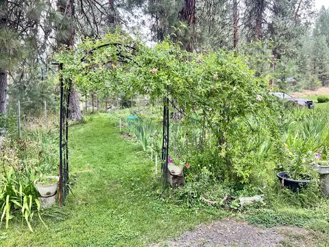613 Chiloquin Dr, Chiloquin, OR 97624