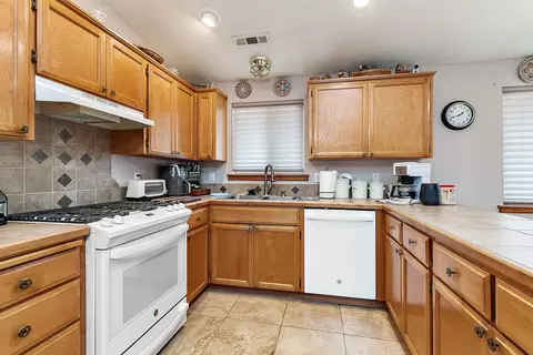 119 Osprey Dr, Eagle Point, OR 97524 photo 13