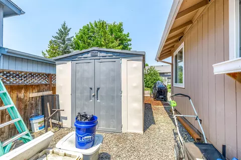 119 Osprey Dr, Eagle Point, OR 97524 photo 9