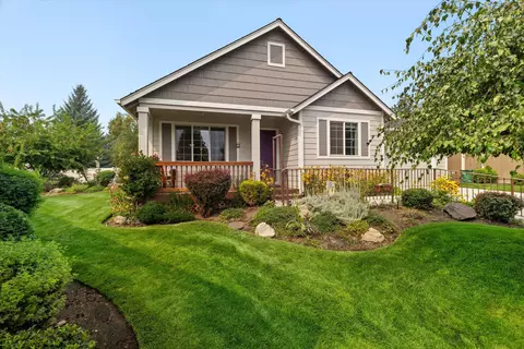 3821 SW 30th Ct, Redmond, OR 97756