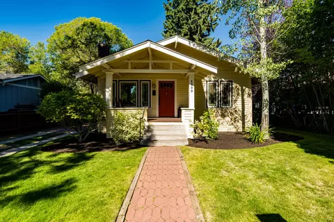 1533 NW 3rd St, Bend, OR 97703