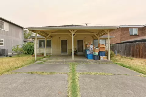 519521 Mary St, Medford, OR 97504