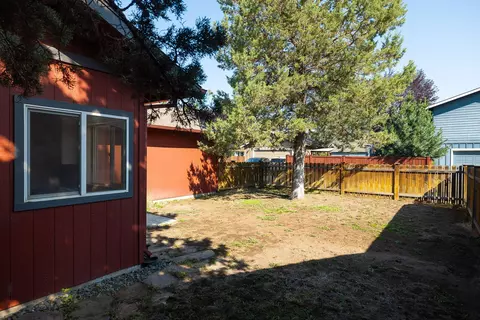 61189 Larkspur Loop, Bend, OR 97702 photo 16