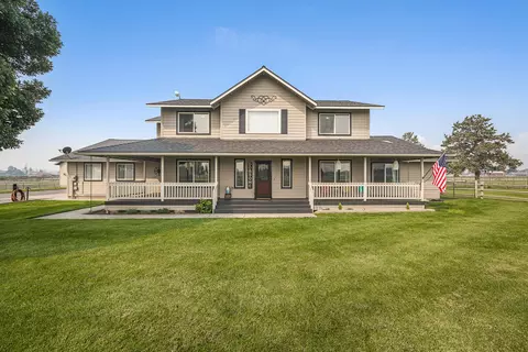 6775 NE 11th St, Redmond, OR 97756