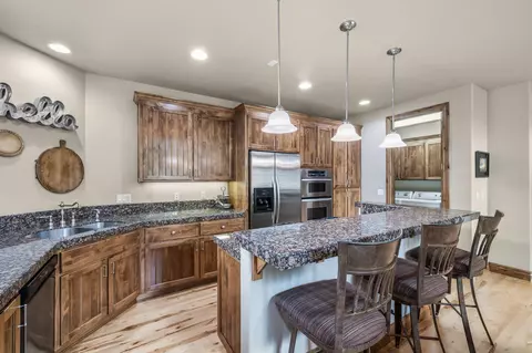 19503 Painted Ridge Loop, Bend, OR 97702 photo 16
