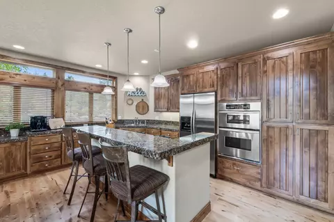 19503 Painted Ridge Loop, Bend, OR 97702 photo 14