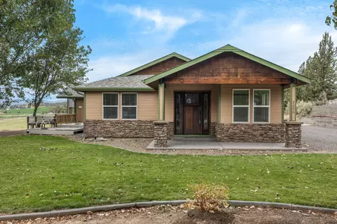 3206 NE Yellowpine Rd, Prineville, OR 97754