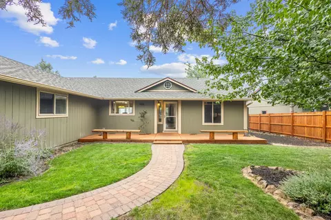 17291 Mountain View Rd, Sisters, OR 97759