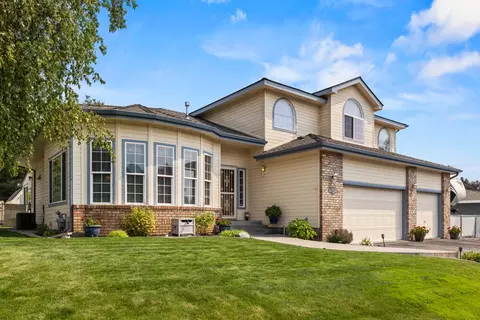 4305 El Cerrito Way, Klamath Falls, OR 97603