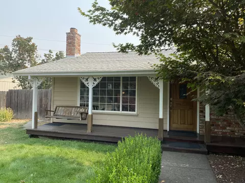 1886 Marys Way, Central Point, OR 97502