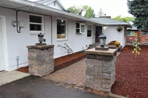 6010 S 6th St, Klamath Falls, OR 97603