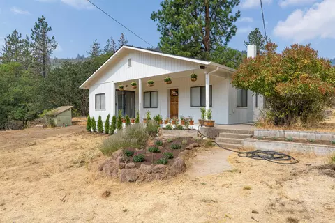 4716 Highway 238, Jacksonville, OR 97530
