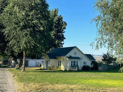 731 County Rd 100, Tulelake, CA 96134