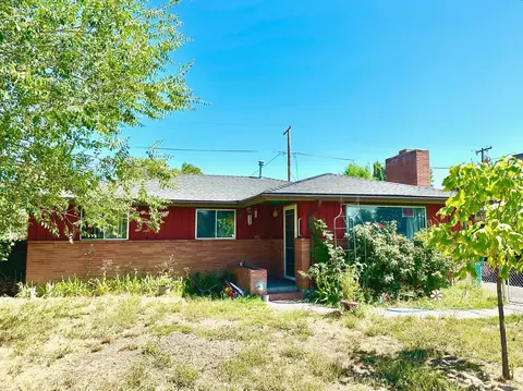 1021 Washburn Way, Klamath Falls, OR 97603