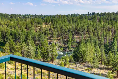 19717 SW Mt Bachelor Dr #428E, Bend, OR 97702 photo 3
