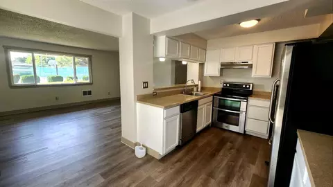 2927 NE Rene Ave, Gresham, OR 97030 photo 6