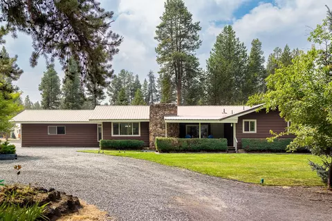 52859 Day Rd, La Pine, OR 97739