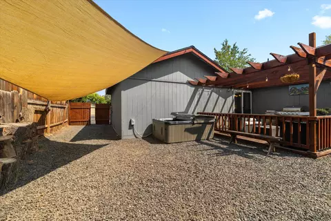 1663 NE Meerkat Ave, Bend, OR 97701 photo 24