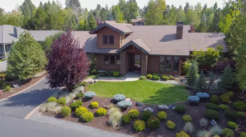 61684 Broken Top Dr, Bend, OR 97702