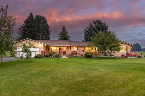 21665 Old Red Rd, Bend, OR 97702