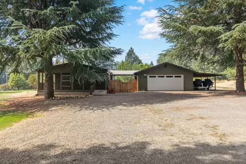 2402 Upper River Rd, Grants Pass, OR 97526