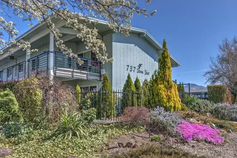 737 Stevens St #106, Medford, OR 97504