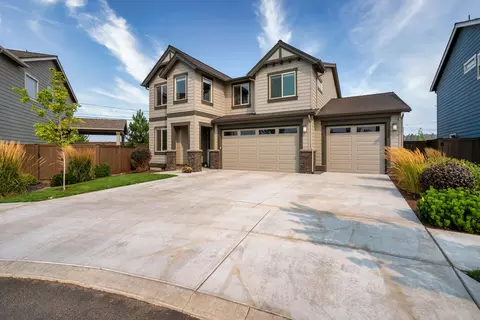 3775 SW Badger Ct, Redmond, OR 97756
