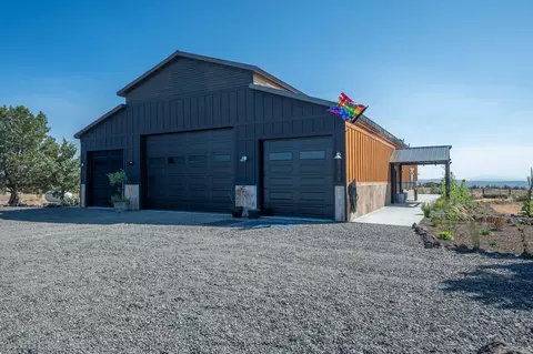 6456 SE Gravett Rd, Prineville, OR 97754