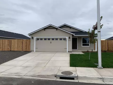 7958 Jacqueline Way, White City, OR 97503